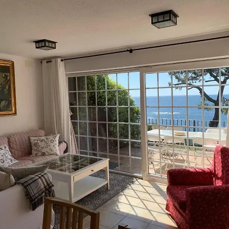 Casas Sobre El Mar En *