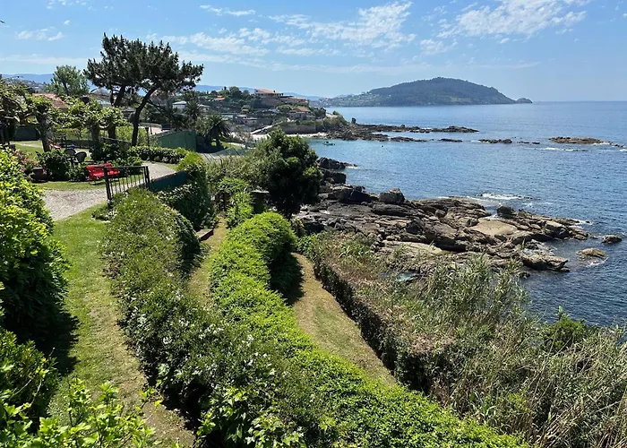 Casas 1ª Linea Ria De Holiday home Vigo